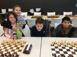 Die OSV-U12-Mannschaft (v.l.): Viola Otterpohl, Annika Labuda, Razvan Grumaz und Ege Kuzdere